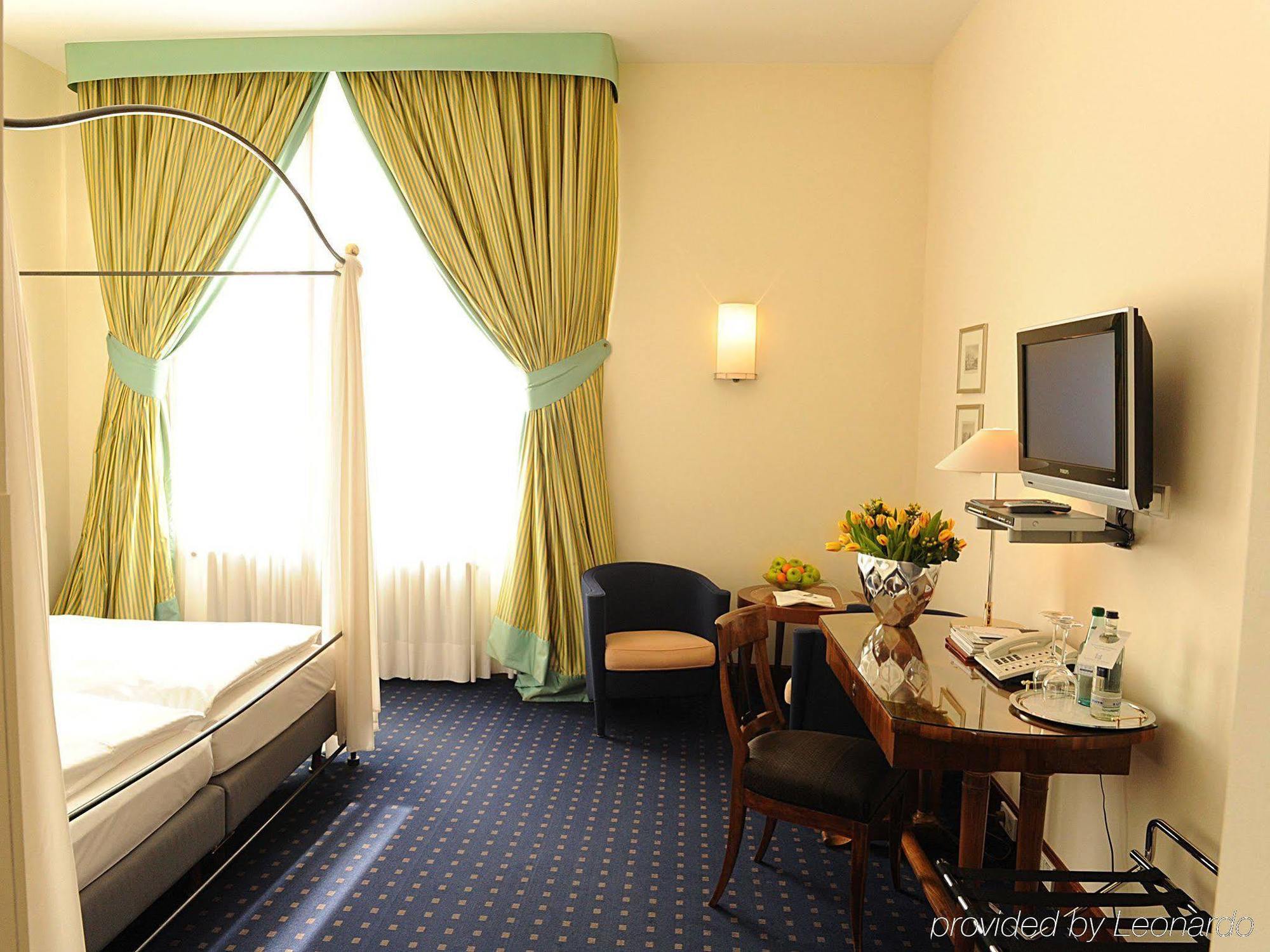 Schloss Eckberg Hotel 4*